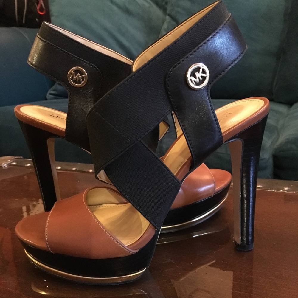 Michael Kors Meadow Platform Pump